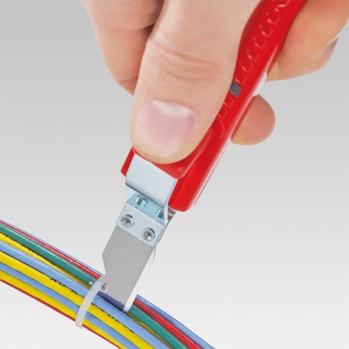 Нож сменный Knipex 16 29 165, для KN-162016SB / KN-162028SB, KN-1629165 Нож сменный Knipex 16 29 165, для KN-162016SB / KN-162028SB, KN-1629165