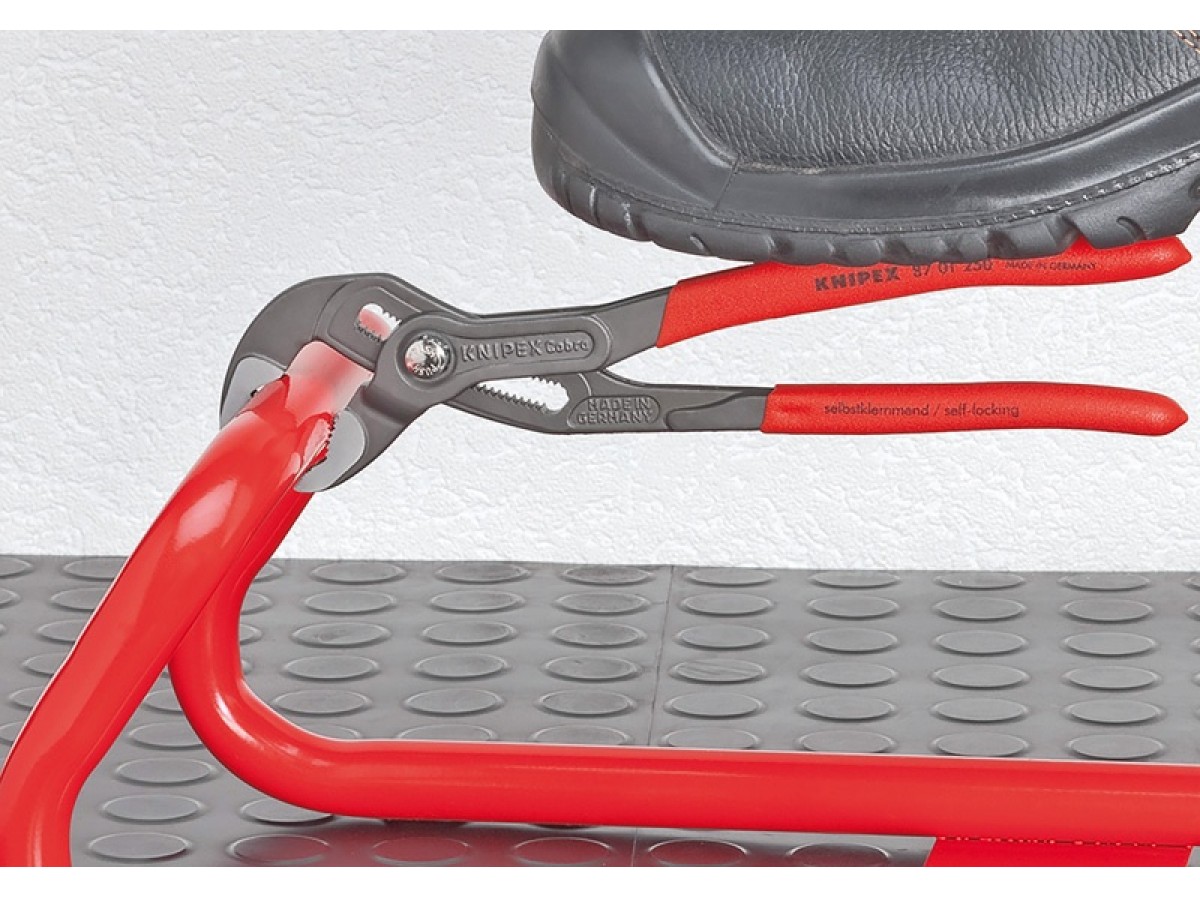 Knipex 180 deals cobra