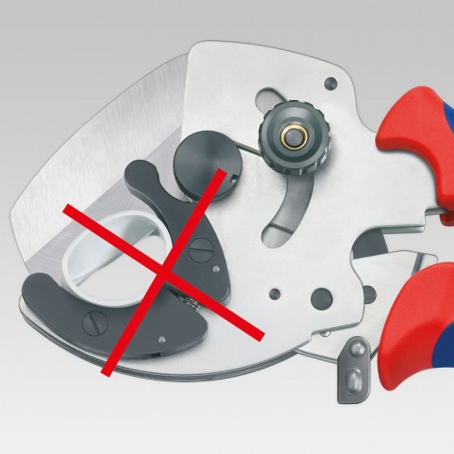 Труборез Knipex 90 25 40, для резания толстостенных пластмассовых и многослойных труб ⌀ 26-40 мм, KN-902540
